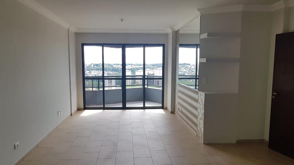 Maringa Apartamento Venda R$530.000,00 Condominio R$1.000,00 4 Dormitorios 1 Suite Area construida 135.95m2 Maringa Apartamento Venda R$530.000,00 Condominio R$1.000,00 4 Dormitorios 1 Suite Area construida 135.95m2