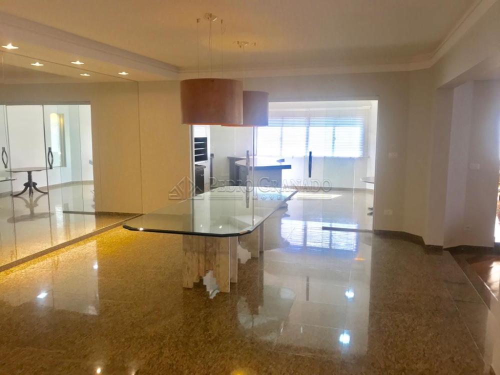 Maringa Apartamento Venda R$2.450.000,00 Condominio R$2.000,00 4 Dormitorios 4 Suites Area construida 380.84m2 Maringa Apartamento Venda R$2.450.000,00 Condominio R$2.000,00 4 Dormitorios 4 Suites Area construida 380.84m2