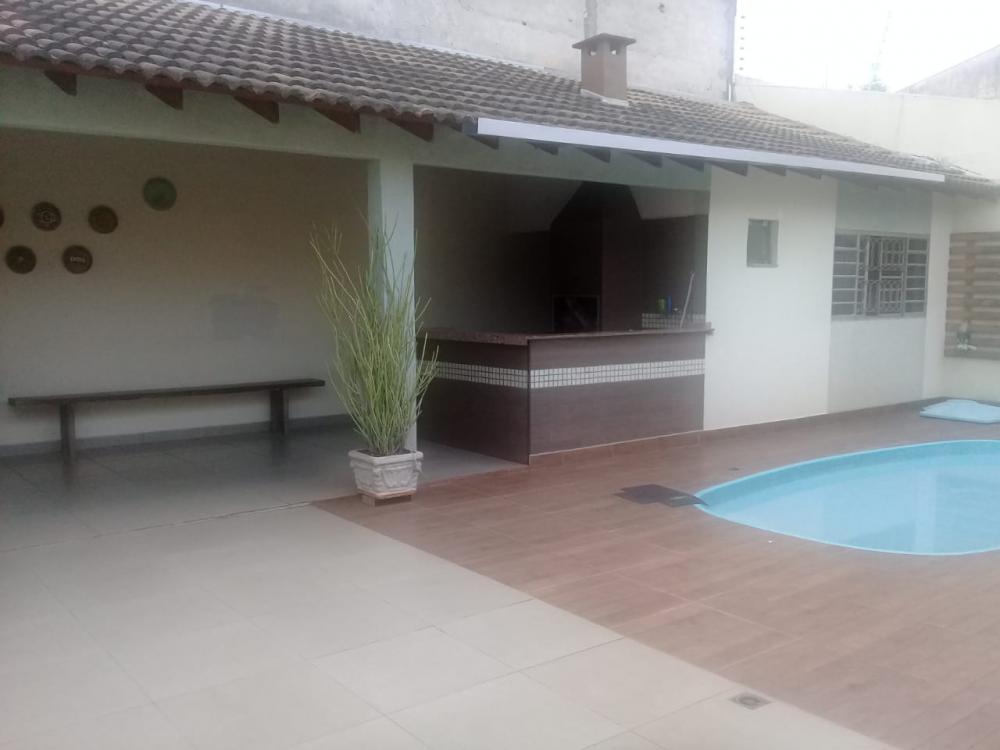 Maringa Casa Venda R$480.000,00 2 Dormitorios 1 Suite Area do terreno 301.20m2 Area construida 160.00m2 Maringa Casa Venda R$480.000,00 2 Dormitorios 1 Suite Area do terreno 301.20m2 Area construida 160.00m2