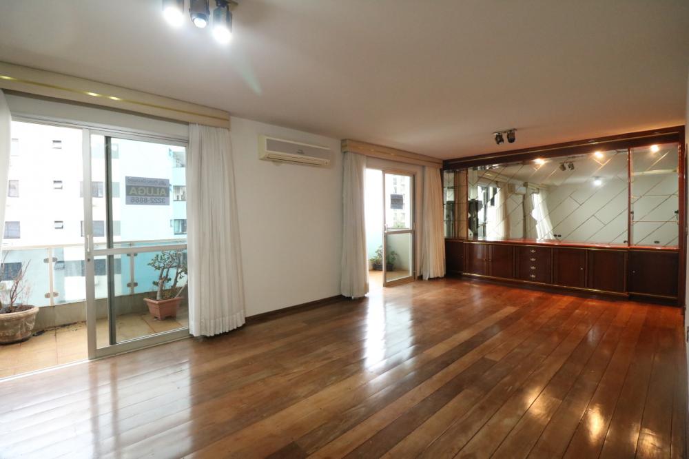 Maringa Apartamento Venda R$750.000,00 Condominio R$1.000,00 4 Dormitorios 1 Suite Area construida 190.00m2 Maringa Apartamento Venda R$750.000,00 Condominio R$1.000,00 4 Dormitorios 1 Suite Area construida 190.00m2