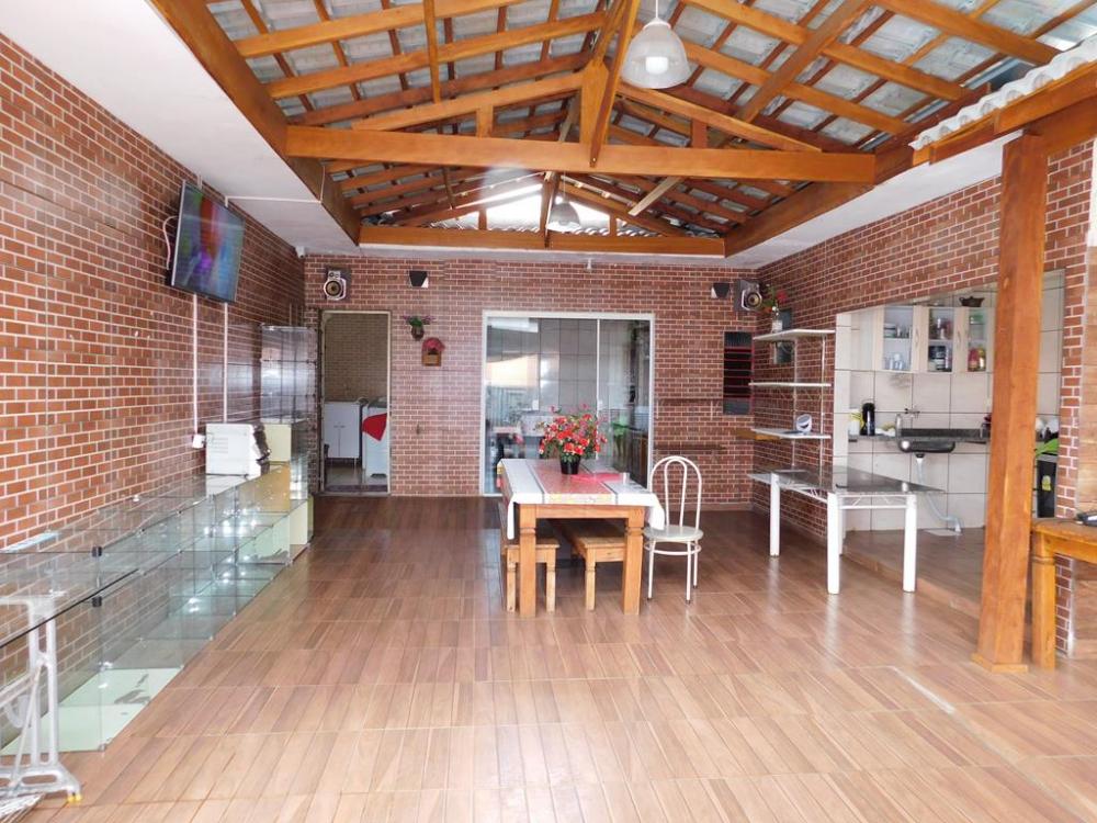Maringa Casa Venda R$450.000,00 3 Dormitorios 5 Vagas Area do terreno 323.07m2 Area construida 196.65m2 Maringa Casa Venda R$450.000,00 3 Dormitorios 5 Vagas Area do terreno 323.07m2 Area construida 196.65m2