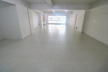 Maringa Zona 01 Comercial Locacao R$ 2.500,00 Condominio R$310,00  1 Vaga 