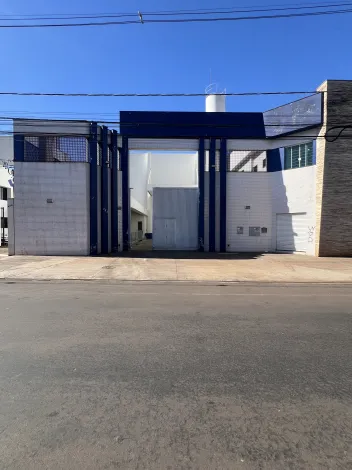 Maringa Zona Armazem Comercial Locacao R$ 40.000,00  Area do terreno 1800.00m2 Area construida 2417.98m2