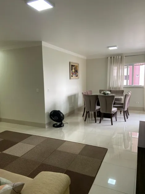 Maringa Novo Centro Apartamento Venda R$950.000,00 Condominio R$980,00 3 Dormitorios 2 Vagas 