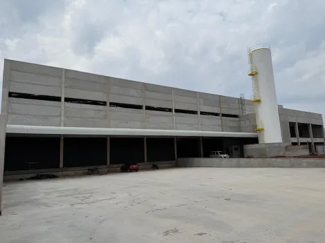 Maringa Km 130 Comercial Locacao R$ 120.000,00 8 Vagas Area do terreno 5357.71m2 Area construida 5494.47m2 Maringa Km 130 Comercial Locacao R$ 120.000,00 8 Vagas Area do terreno 5357.71m2 Area construida 5494.47m2