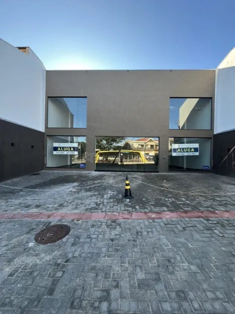 Maringa Parque das Grevileas Salao Locacao R$ 6.200,00  4 Vagas Area do terreno 361.55m2 Area construida 399.43m2